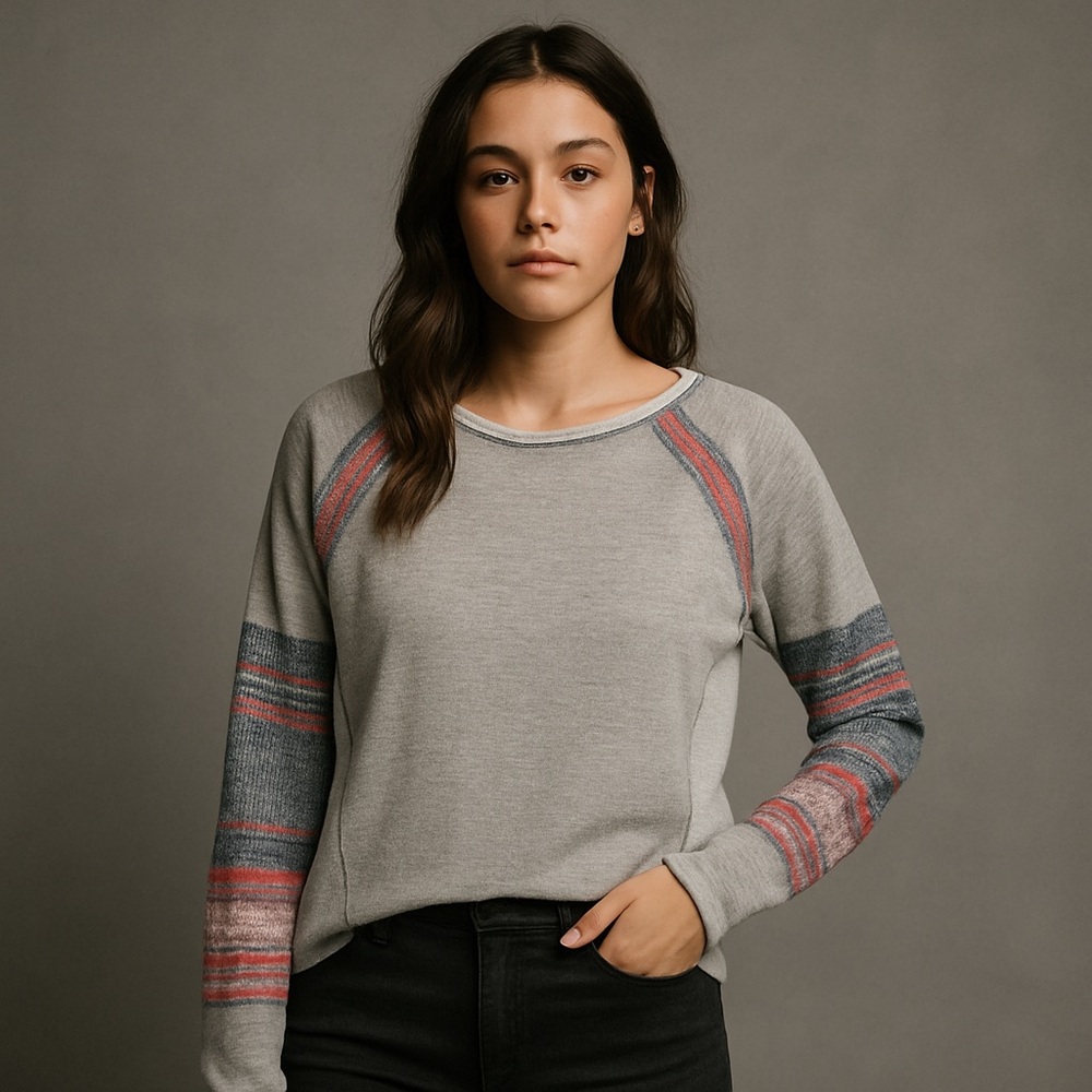 Free People Sweatshirt Womens Size XS Gray Aztec Embroidered Sleeve Boho Top